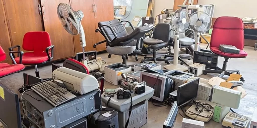 Professional Commercial Junk Removal Services Professional Commercial Junk Removal Services